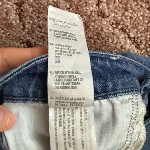 Hollister-{Size: 9R}- Ultra High Rise Mom Jeans Color Block - Picture 4 of 5